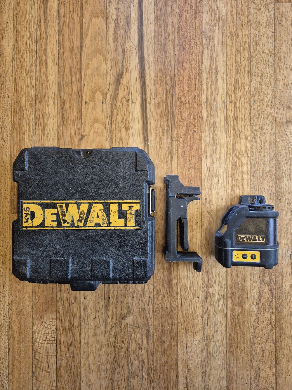 DeWalt 330 FT. Green Beam Laser Level